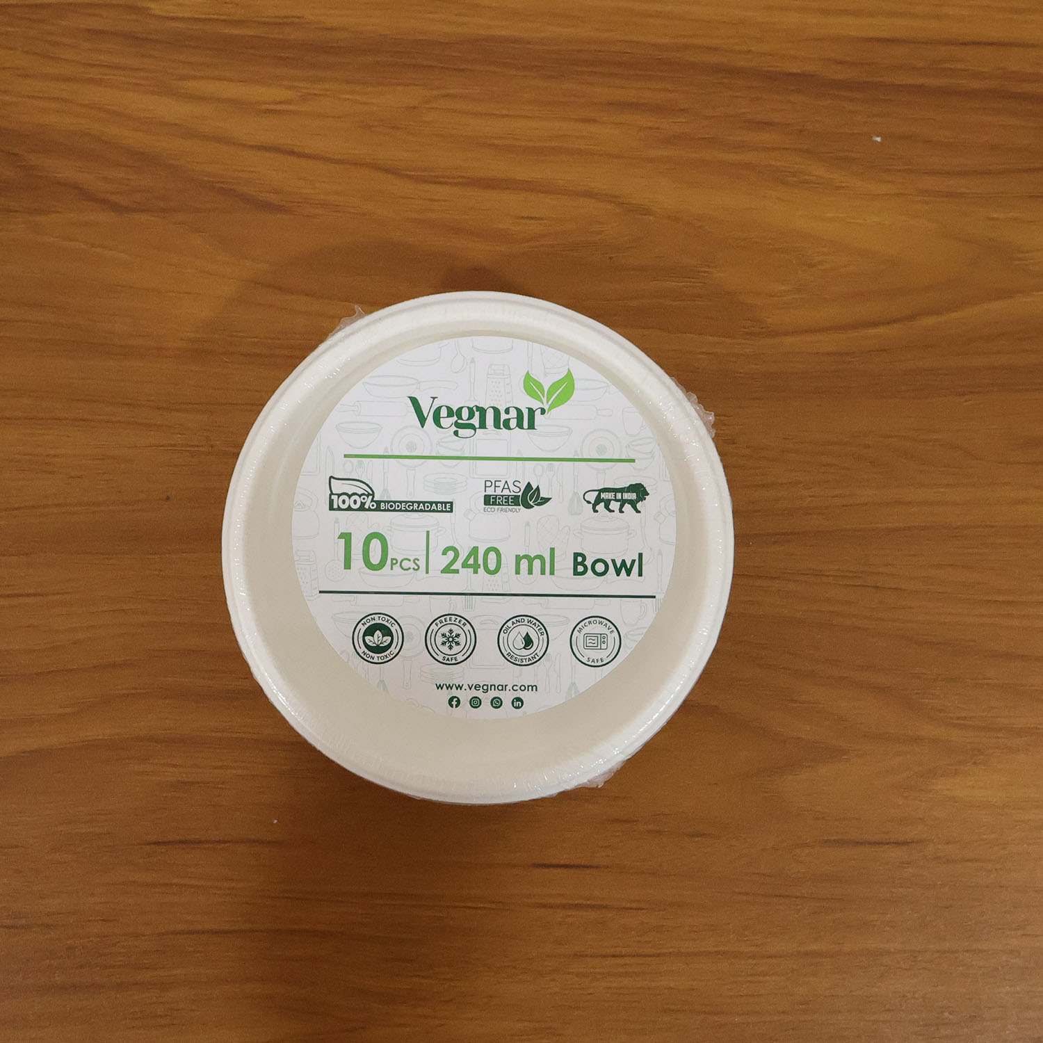 Vegnar 240ml compostable bowls used in a live food serving setting