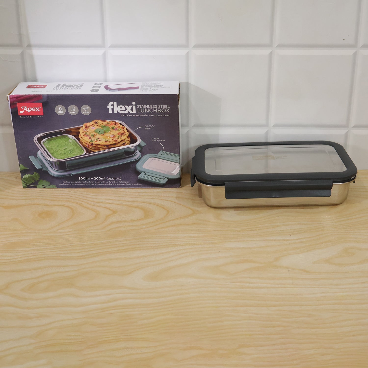 Live photo of Apex Flexi lunch box with mini container