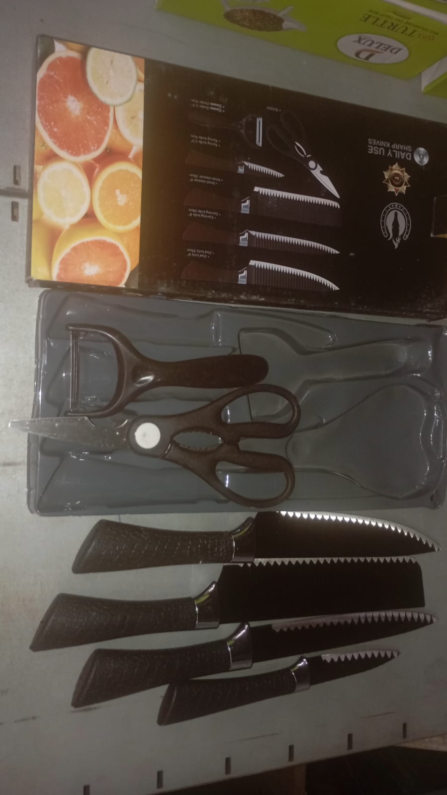 6-piece stainless steel kitchen knife set display
