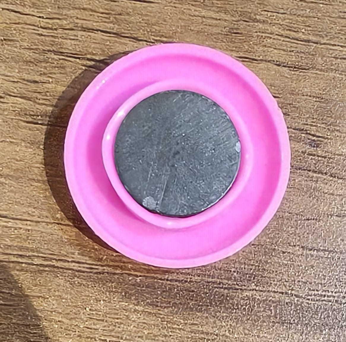 Pink board magnet button multiple views