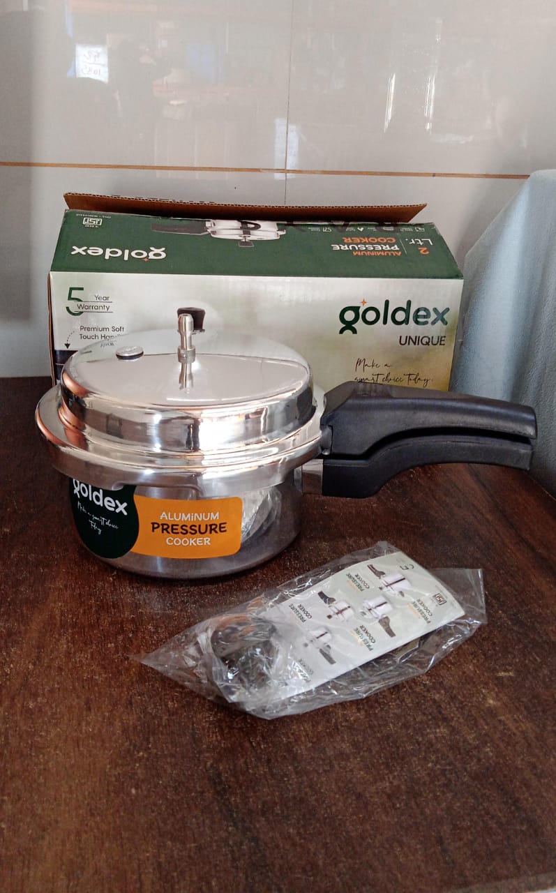 Aluminium Unique Goldex Pressure Cookers With Outer Lid (2 Litres / 5-Year warranty,  ISI Number :- 2347, BIS Number :- CM/L -7600164310