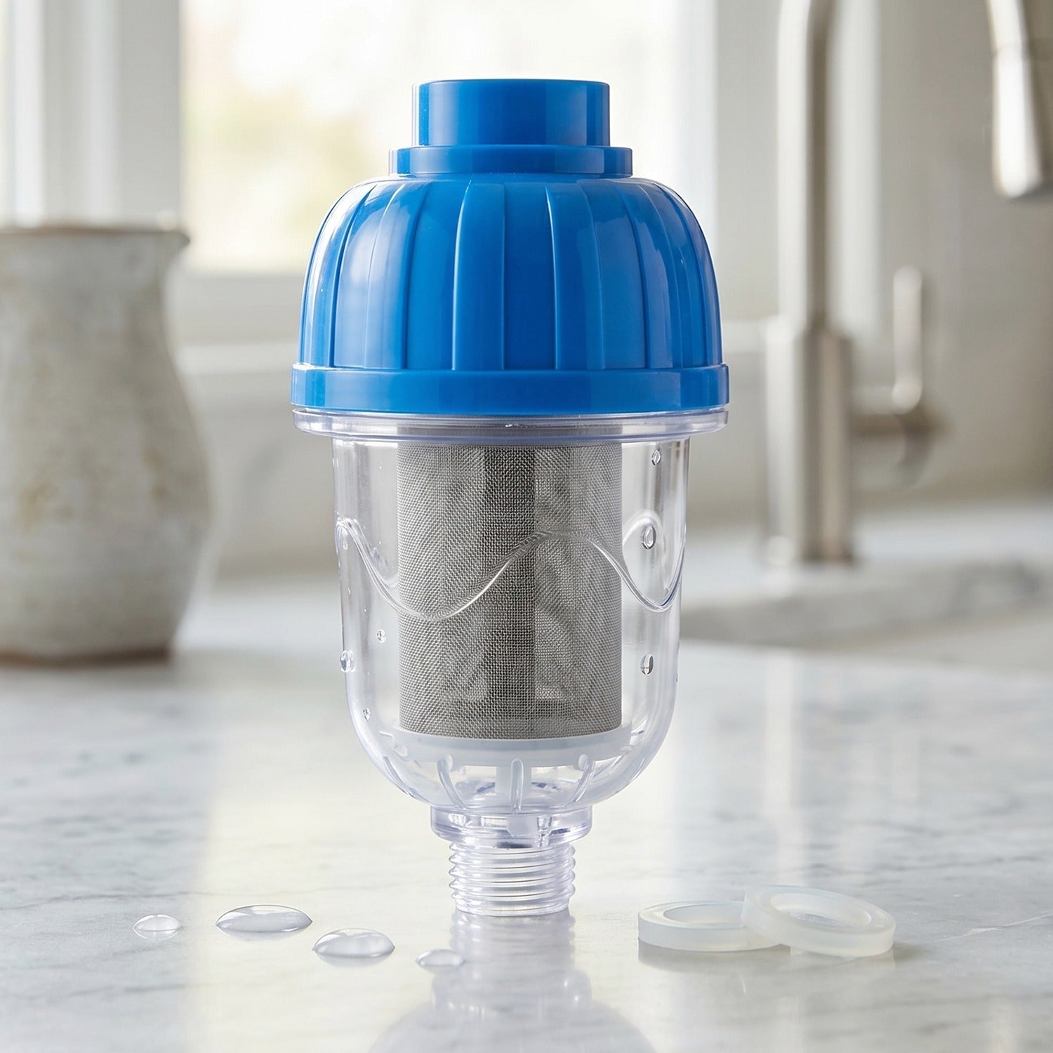 Side view of multi-layer shower filter