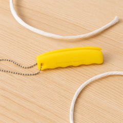 Ergonomic pea-shaped silicone handle close-up
