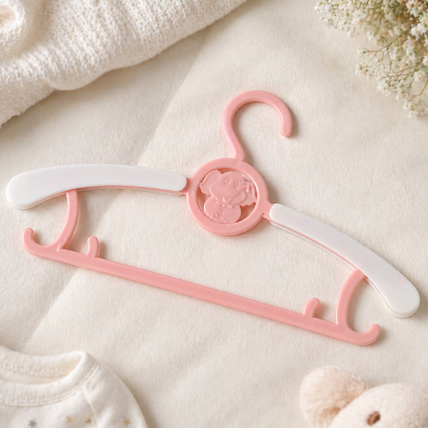 Plastic Children Clothes Hanger (1 Pc)