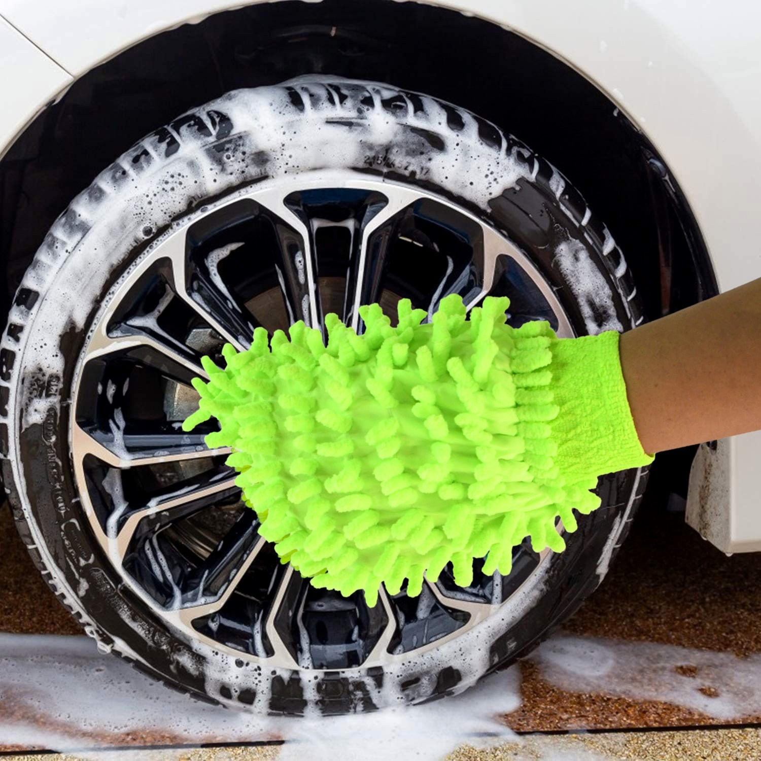 Microfiber Car Wash Glove Stability View