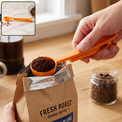 Multipurpose plastic kitchen clamp 2 in 1 measuring scoop and bag clip