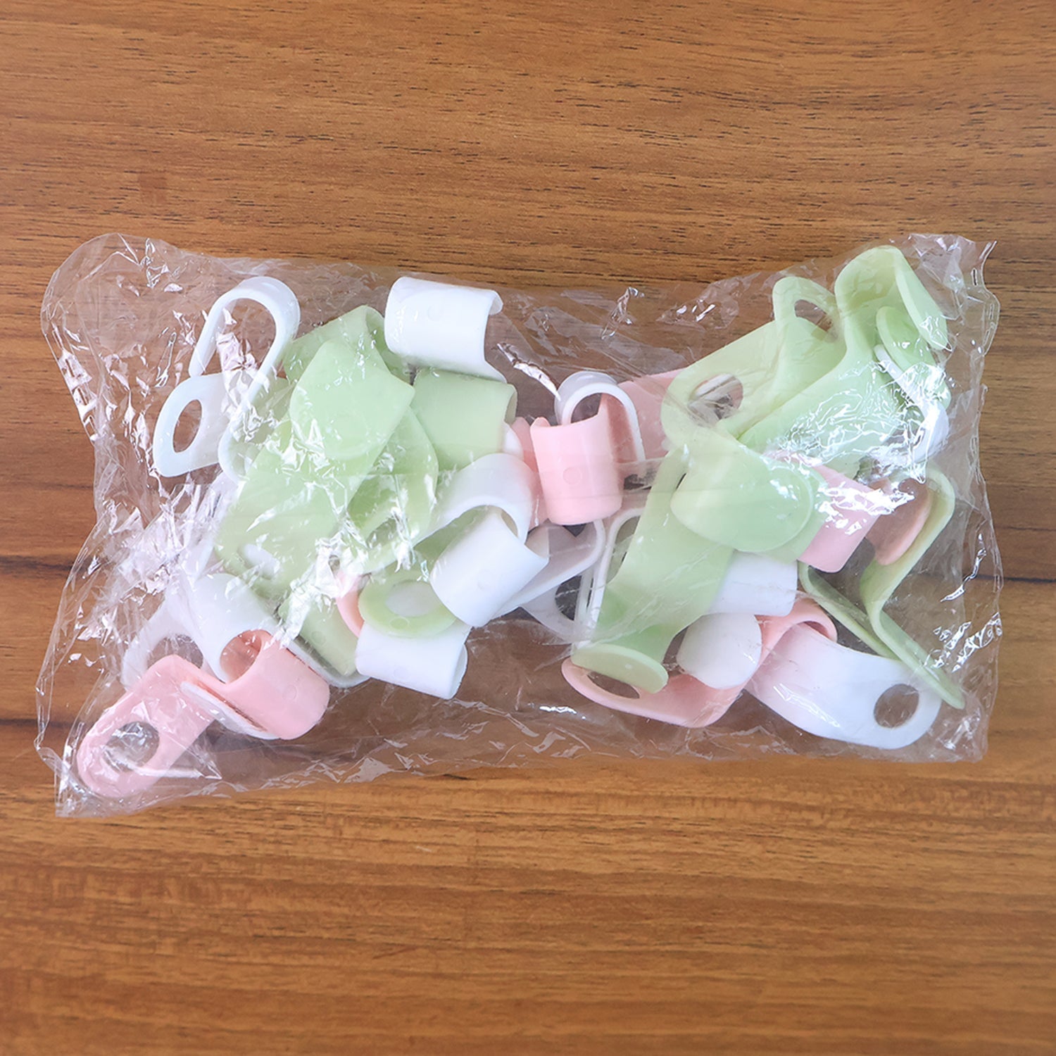 Multi-Color Hanger Connector Hooks (30 Pc)