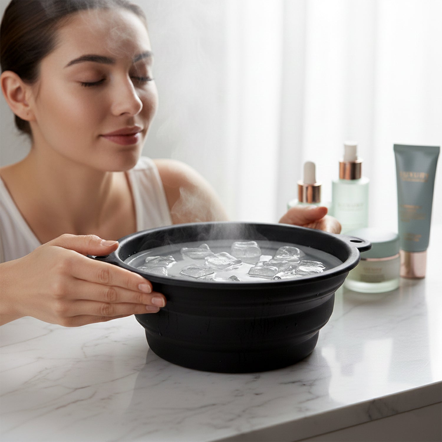 Foldable silicone bowl for daily facial use