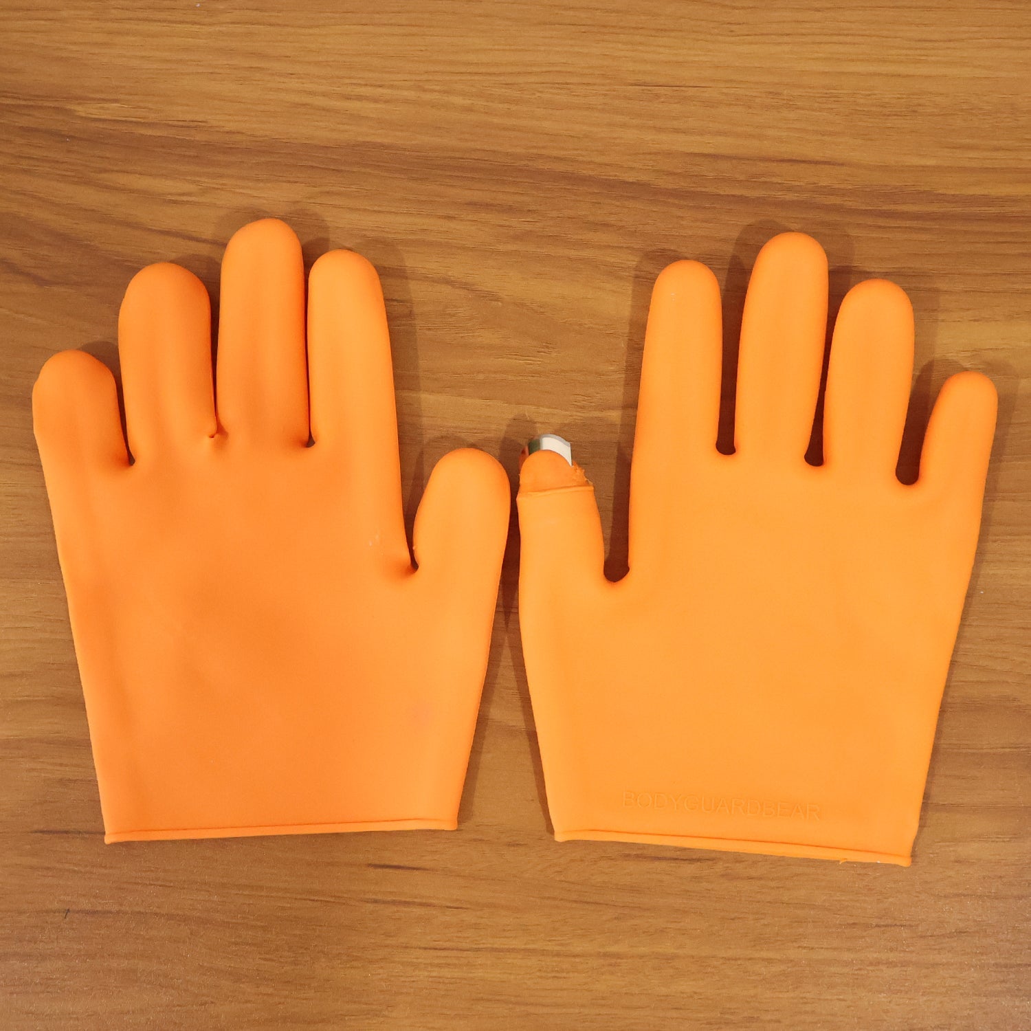 Cisora Silicone Gloves with Thumb Knife Protector (1 Pair)