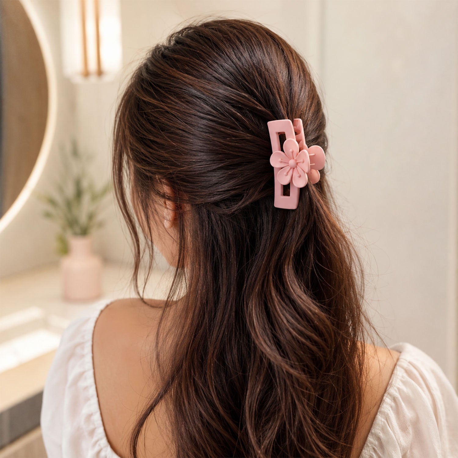 Strong grip hair claw clip