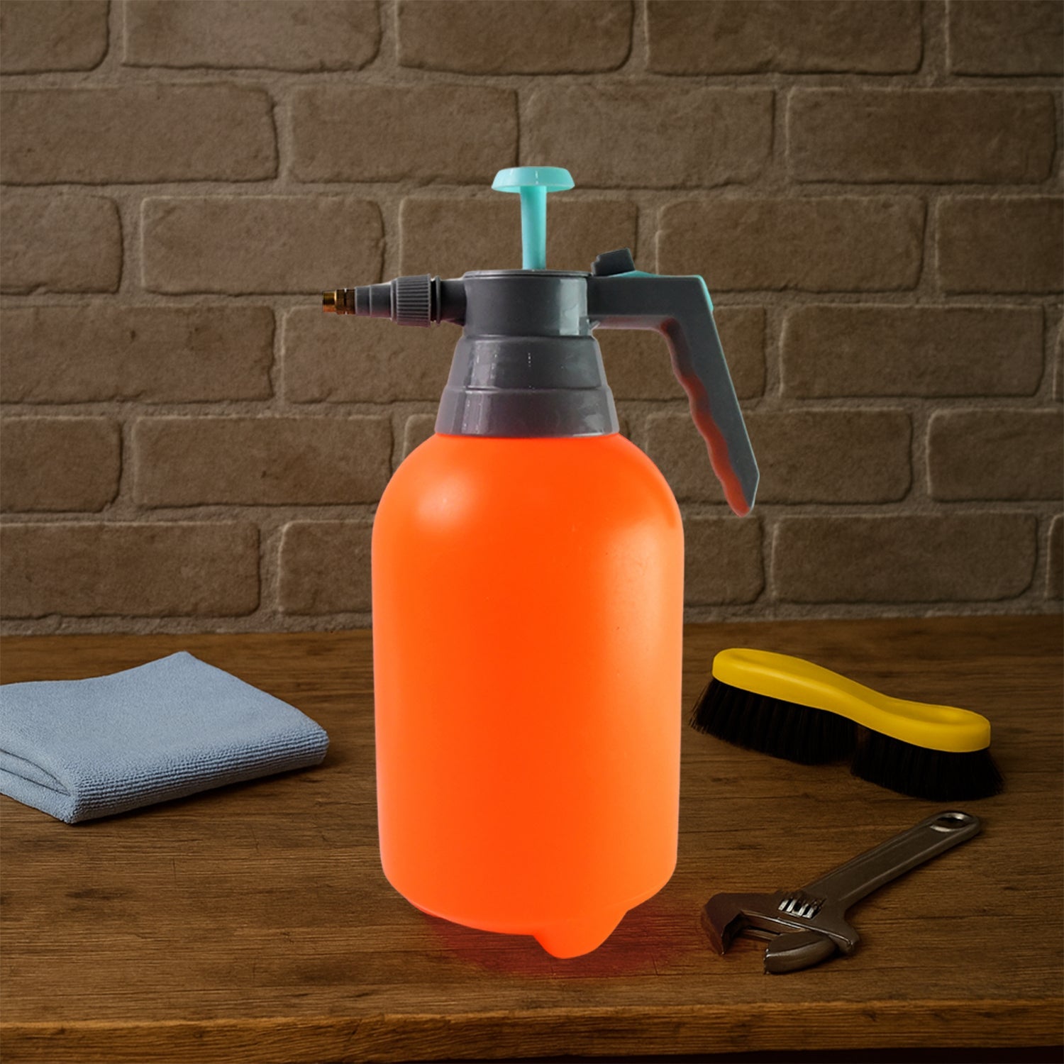 Garden sprayer showing measurement scale