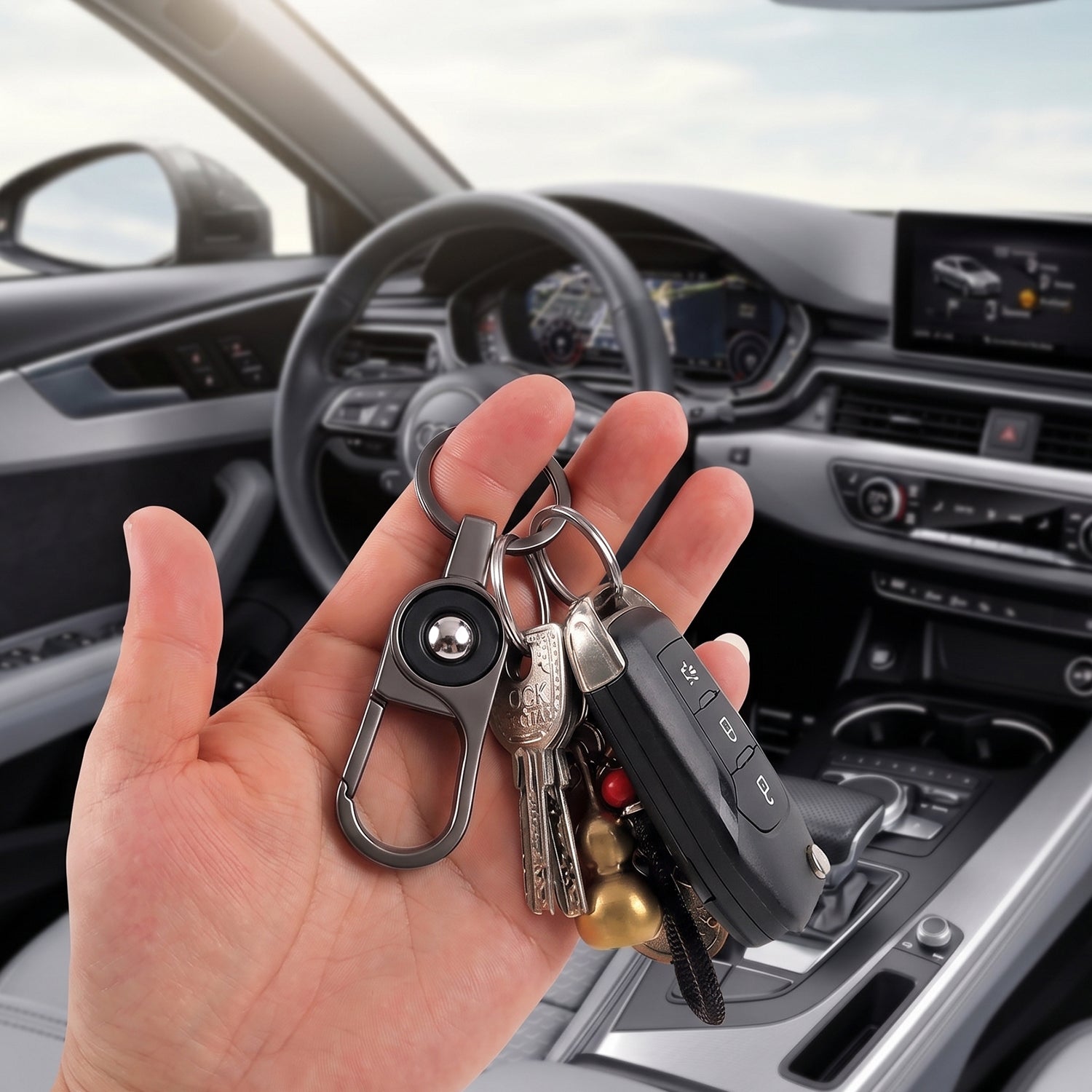 Premium Metal Key Holder with Secure and Stylish Keychain (1 Pc)