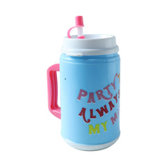 Insulated mug showing side handle and lid