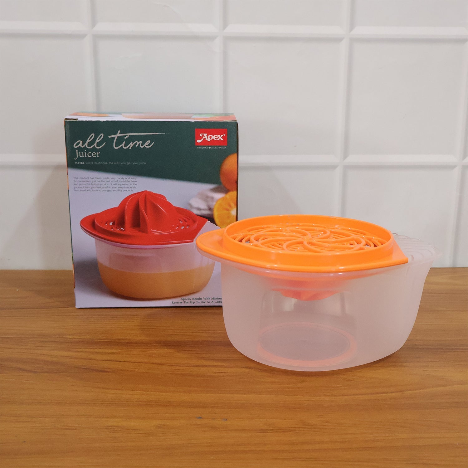 Top view of Apex juicer with reversible lid