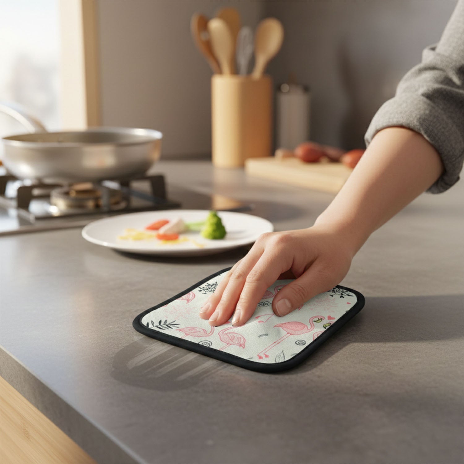 Printed Kitchen Pot Holder Heat Resistant Mat (20×20 Cm)