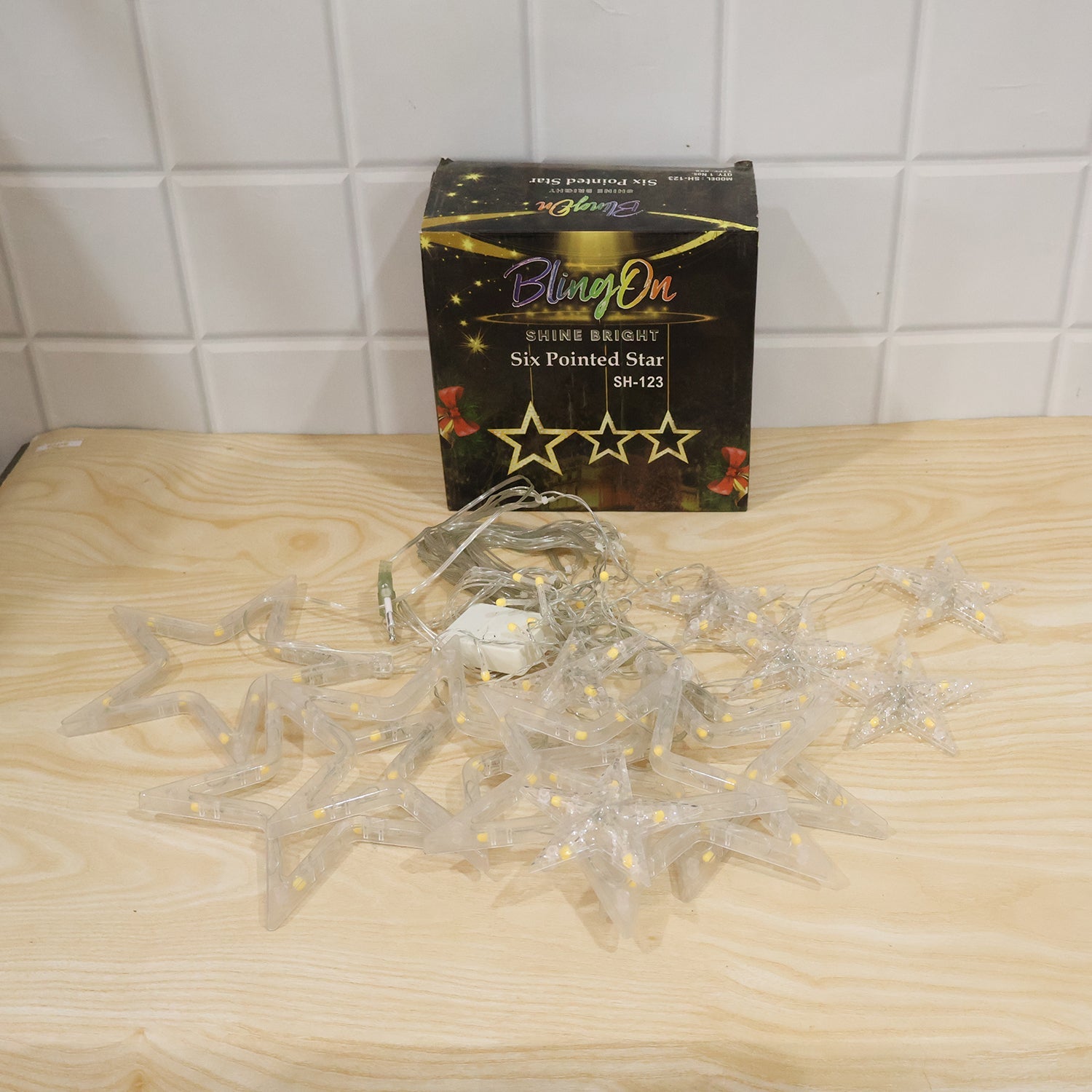 Live photo of white star LED string light set