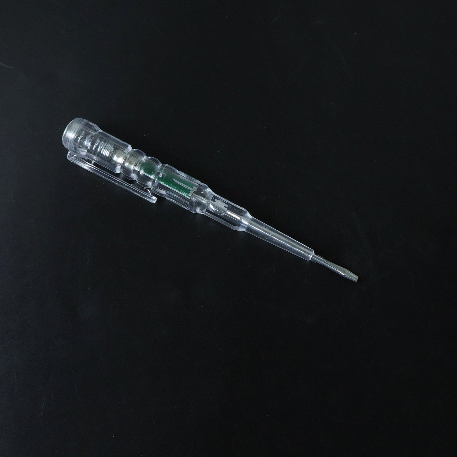 Digital voltage tester pen with illuminated LED indicator