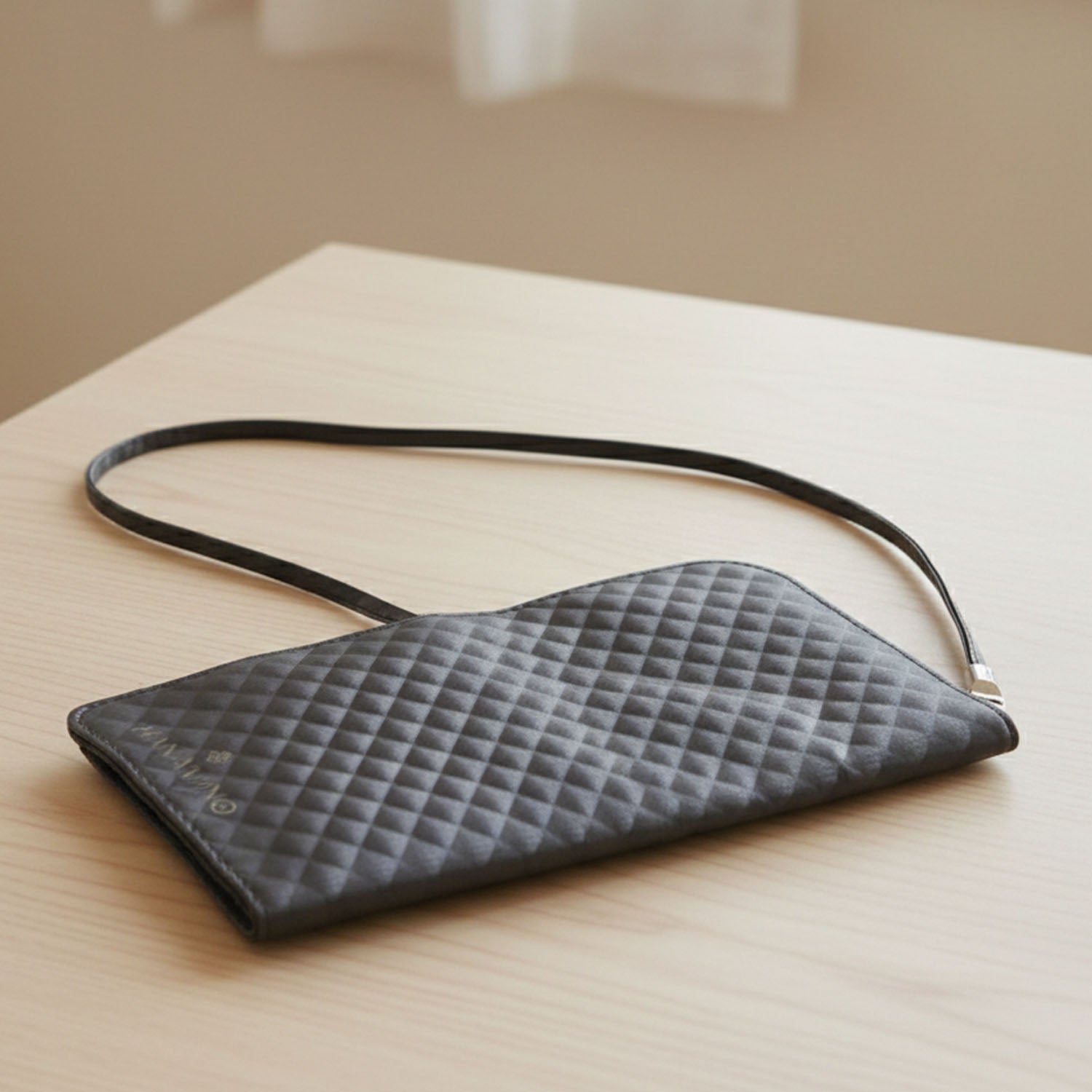 Cosmetic brush storage bag for organized makeup tools