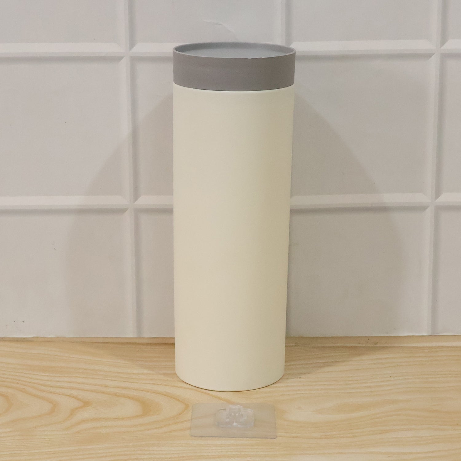 Paper cup holder daily use