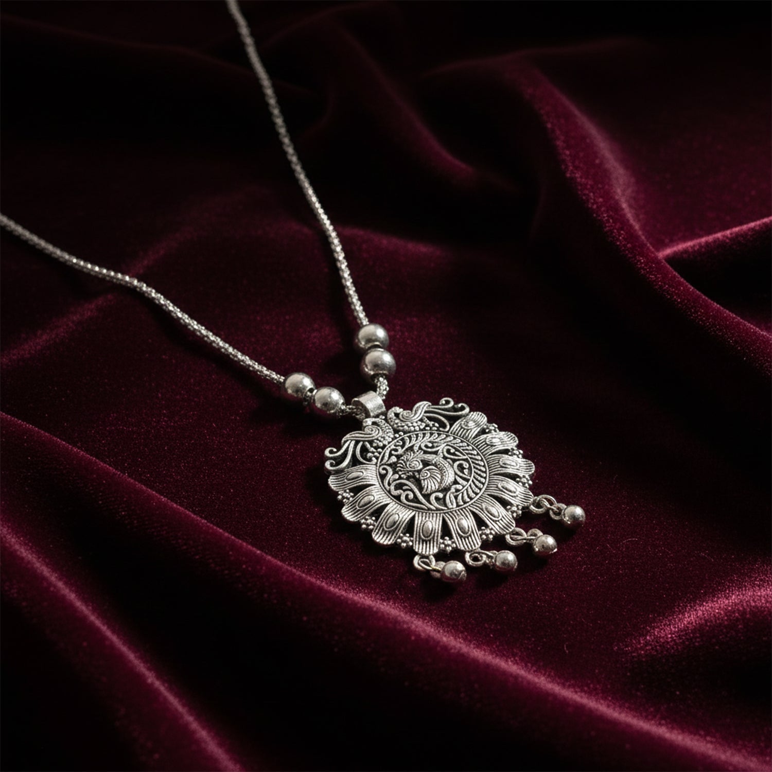 Antique Silver-Tone Oxidized Floral Medallion Pendant Necklace (1 Pc)