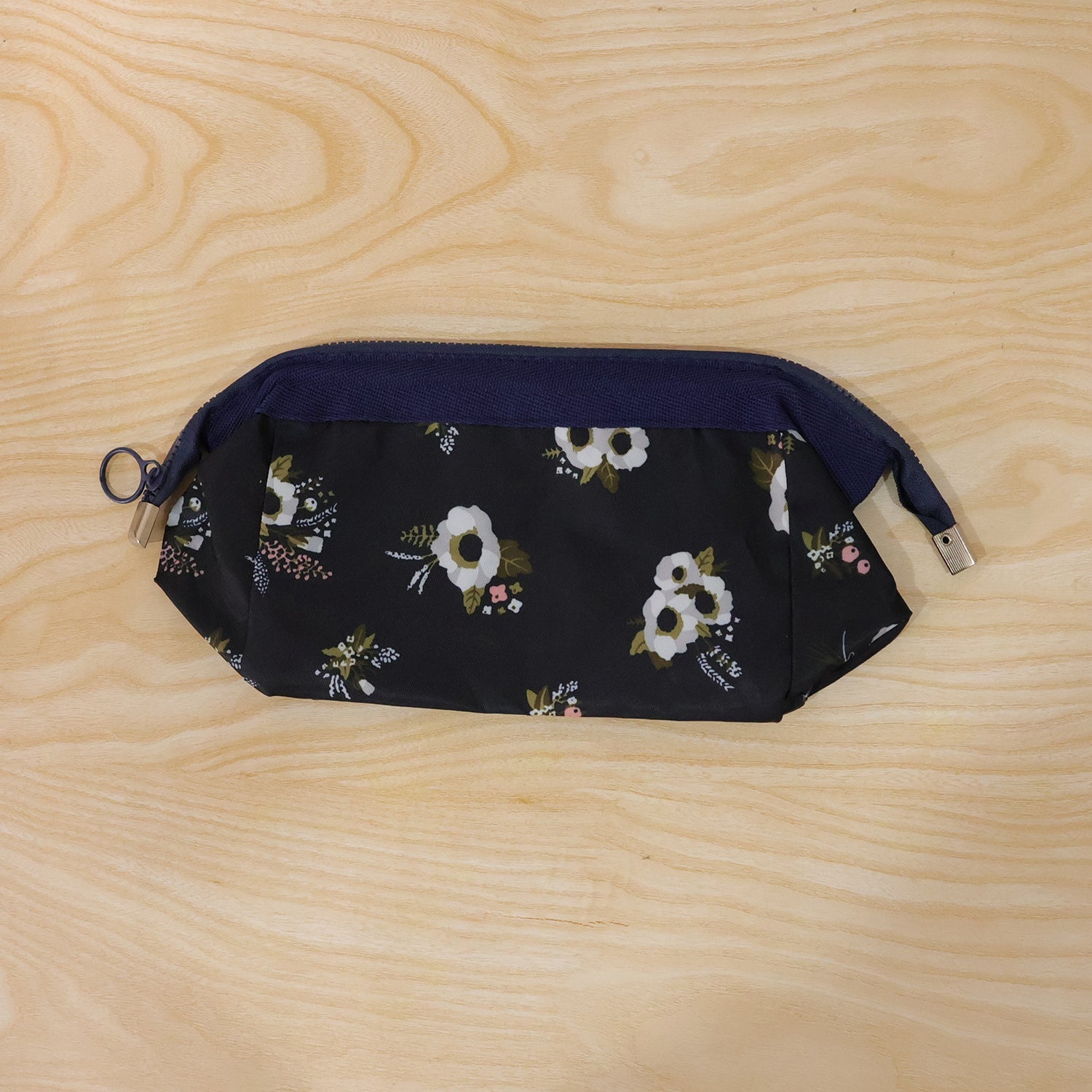 Stylish Multipurpose Cosmetic Storage Pouch Bag (1  Pc, 18x12 Cm)