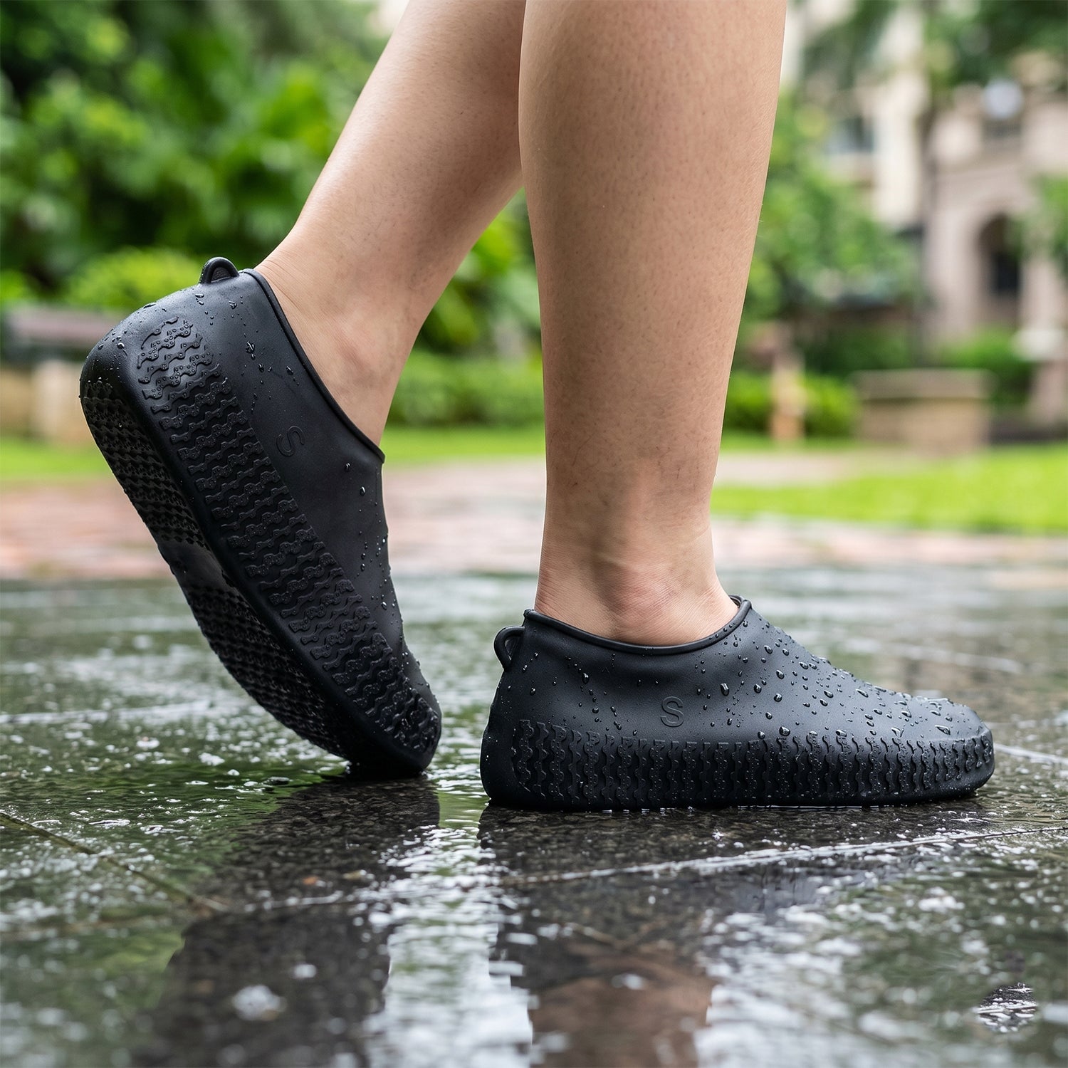 Reusable non slip shoe cover
