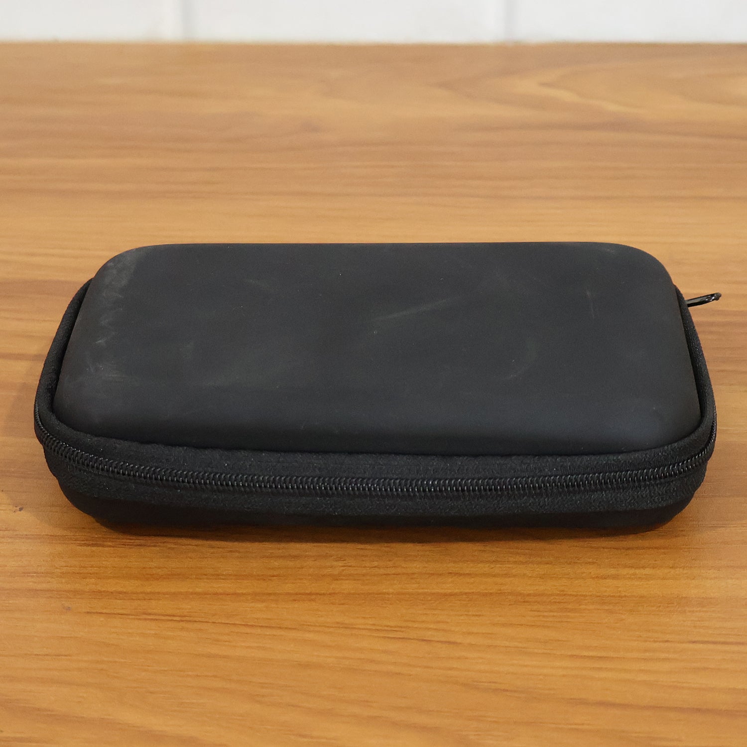 zipper hard shell pouch