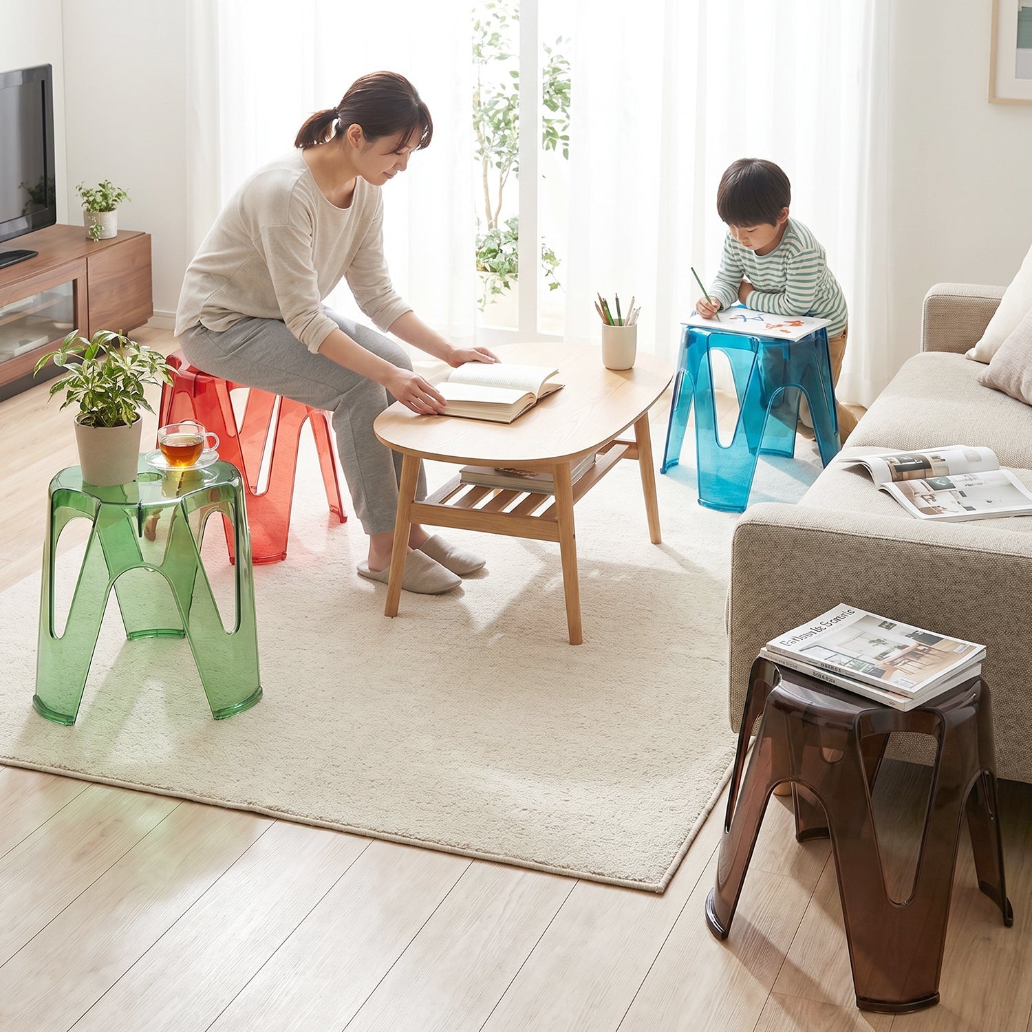 Transparent Plastic Sitting Stool 28x26cm Strong Indoor Outdoor Seat (4 Pc Set)