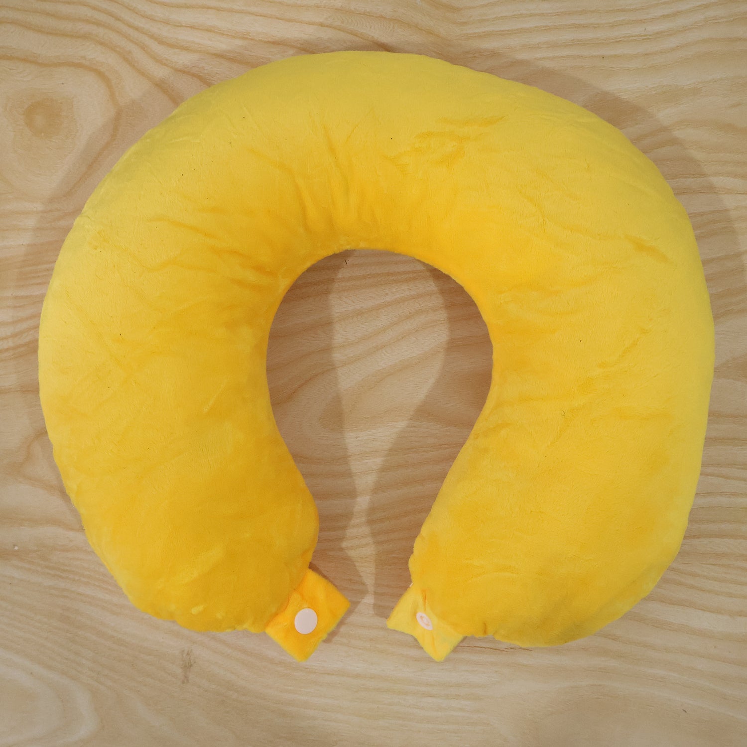 Live photo of soft U shape neck travel pillow