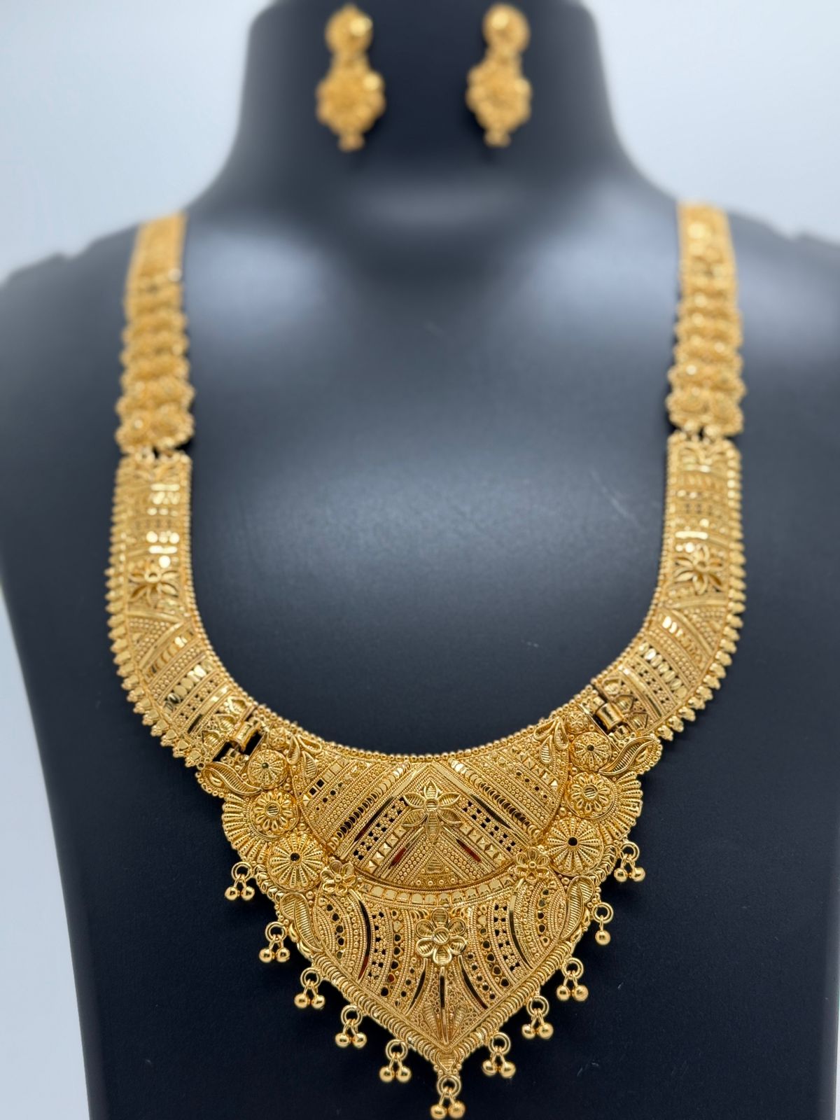Exquisite Gold Long Rani Haar Necklace with Matching Earrings â€“ Bridal Luxury Jewellery Set