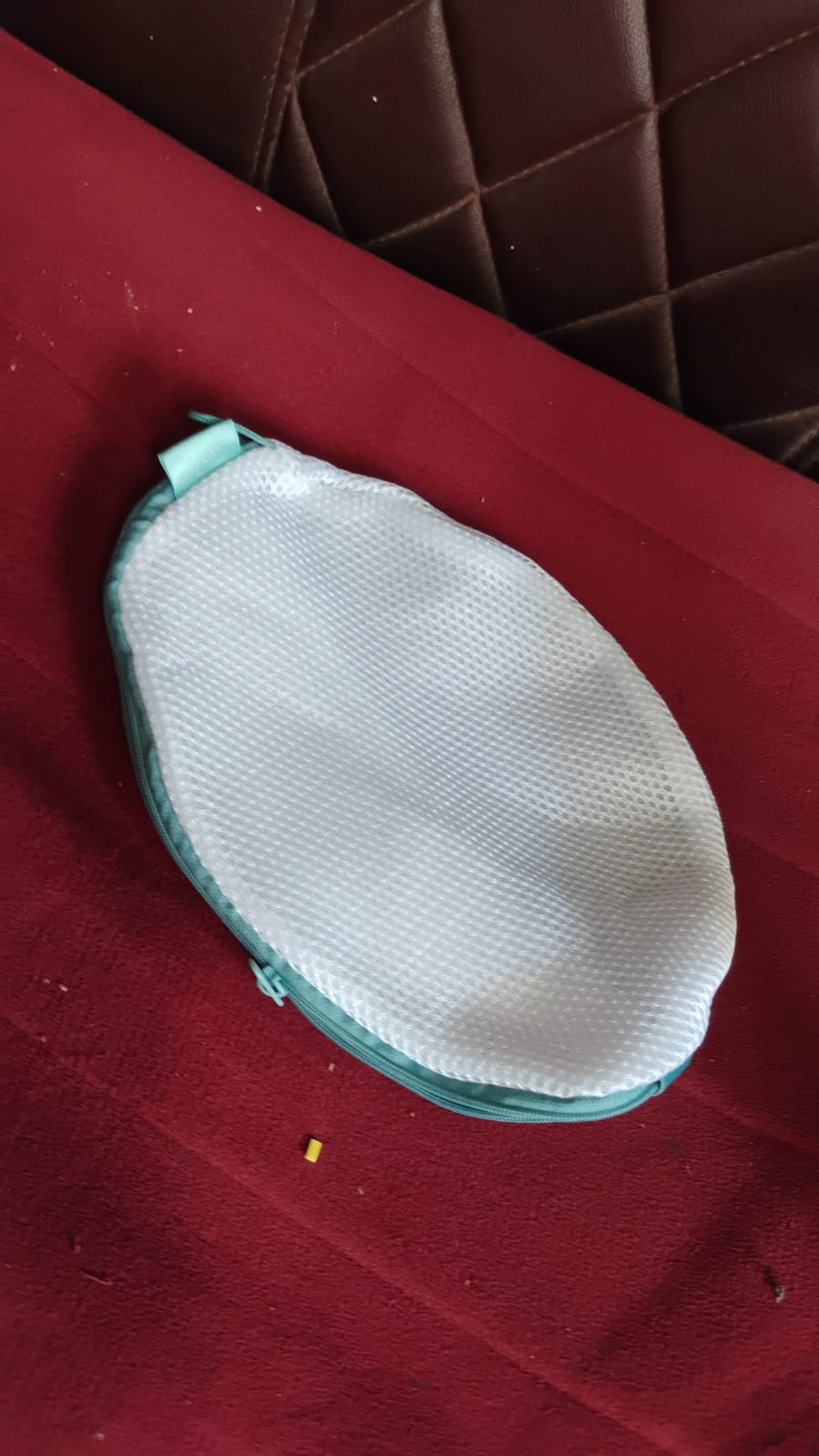 Premium Round Mesh Bra Wash Bag with Zipper for Washing Machine (1 Pc / Mix Size & Design)
