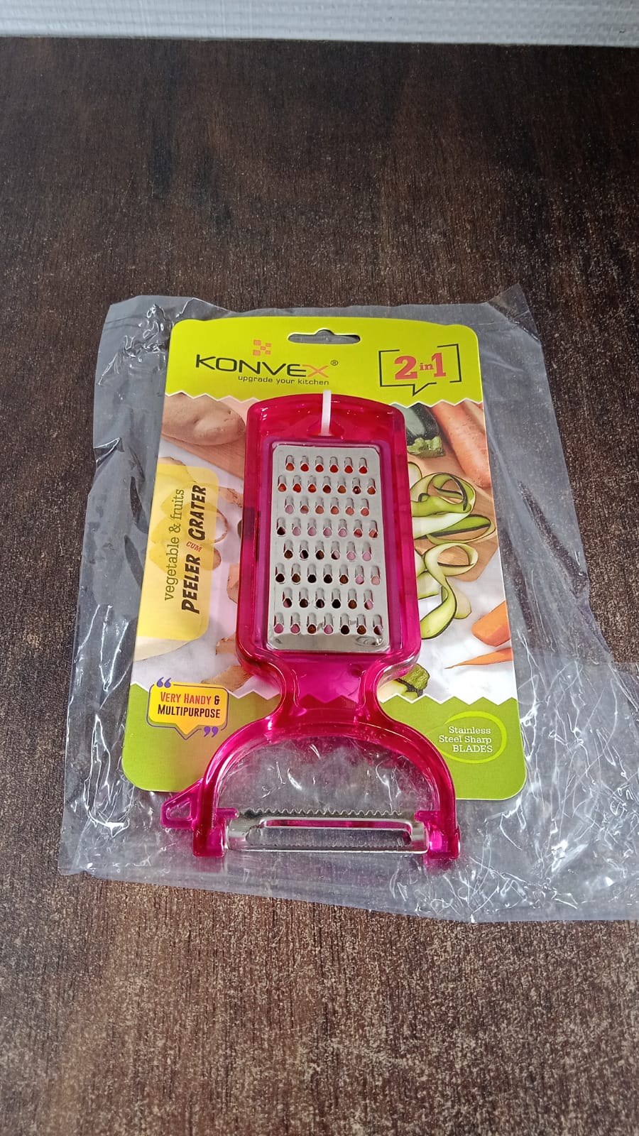 Potato peeling with 2-in-1 kitchen tool