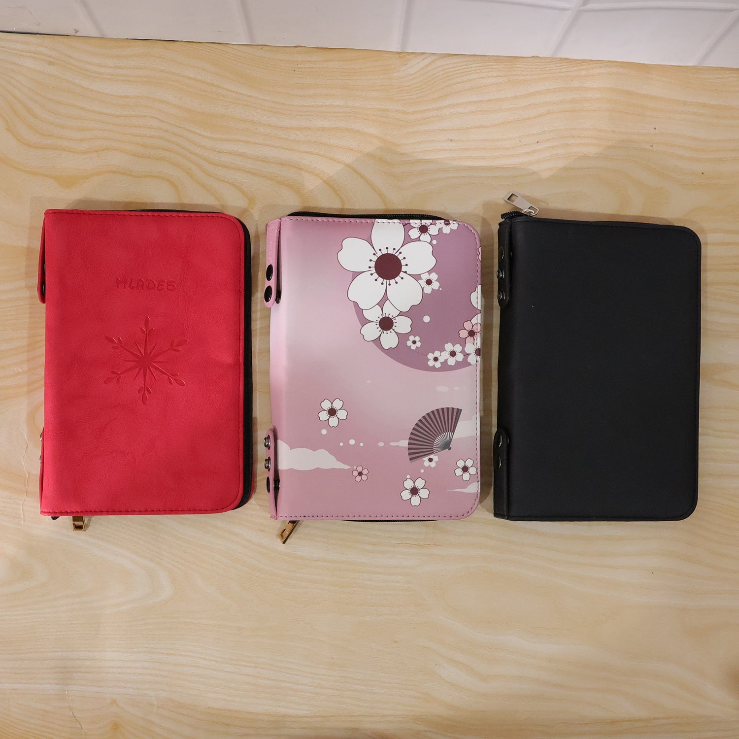 Stylish Zippered Makeup Organizer Bag â€“ Compact Travel Pouch