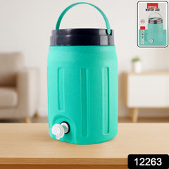 Close-up of 5.5L water jug showing design and handle